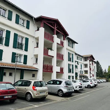 Apartamento T2 Avec Terrasse, - Fr-1-495-5
