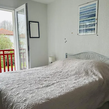 Apartment T2 Avec Terrasse, - Fr-1-495-5